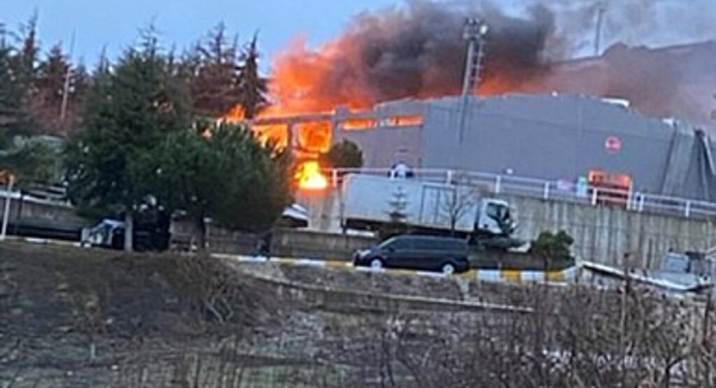 Patlayıcı madde üretilen fabrikada patlama 12 ölü 3 yaralı