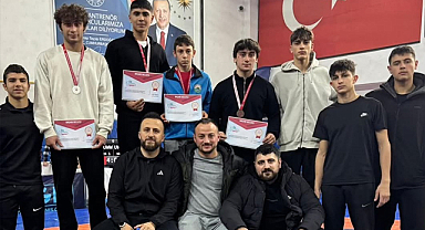 İlkadım’lı Genç Güreşçilerden Büyük Başarı