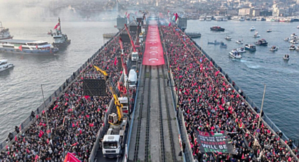 İstanbul'da Gazze'ye destek yürüyüşü