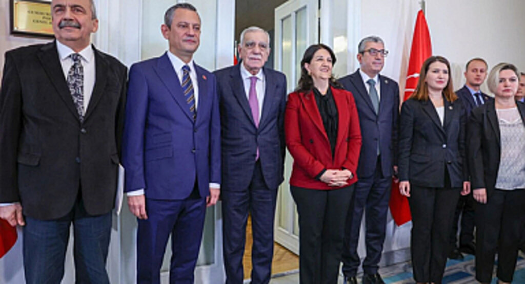 Özgür Özel: Şehit aileleri ve gazilerin duyguları göz önüne alınmalı