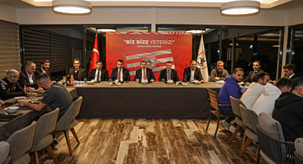 SAMSUN PROTOKOLÜNDEN SAMSUNSPOR'A MORAL DESTEĞİ