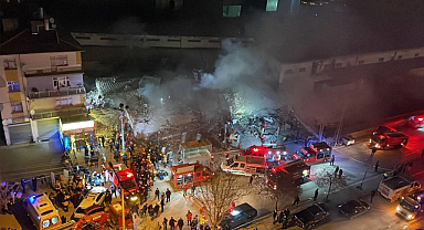 Suriyeli Genç Konya'da Çöken Binadakileri Zillere Basıp Uyararak Onlarca canı Kurtardı