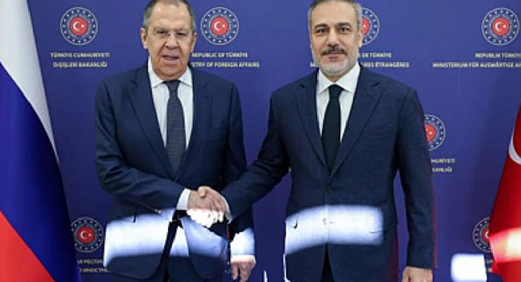 Lavrov: Türkiye ile Rusya her alanda temas halinde