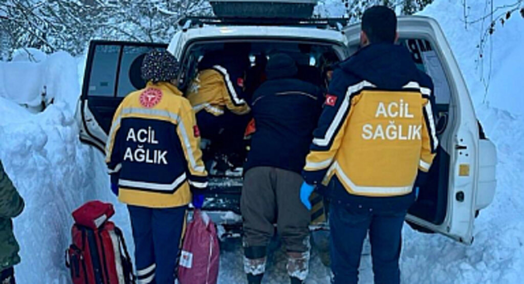 SAMSUN’DA ONLARCA HASTA KAR ENGELİNİ BÜYÜKŞEHİR İLE AŞTI
