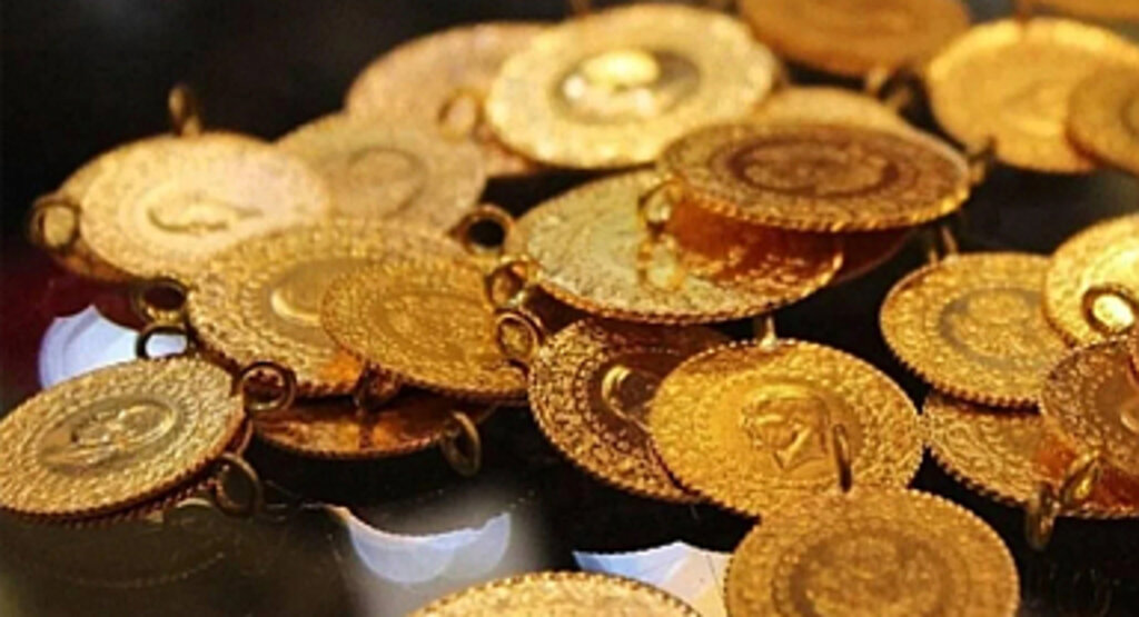 Altın Zirveden İnmiyor