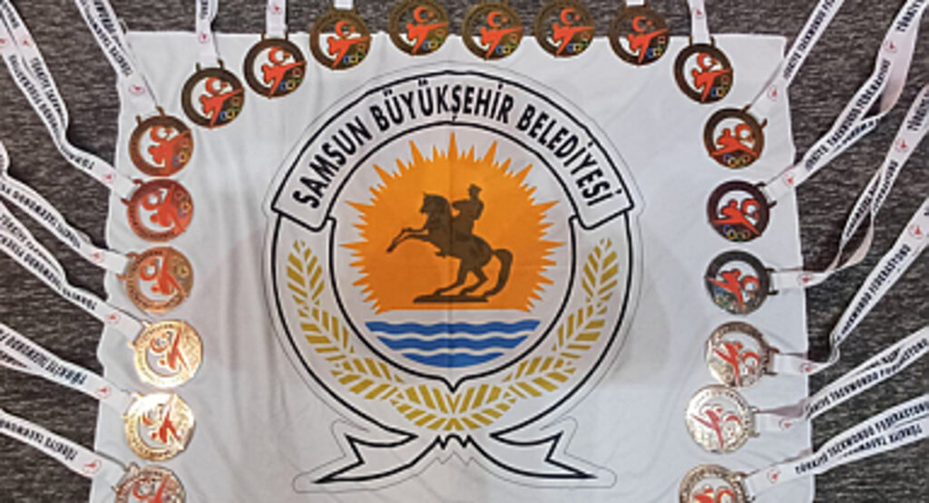 Büyükşehir Sporcuları Türkiye Taekwondo Poomsae Şampiyonası’nda madalya bırakmadı