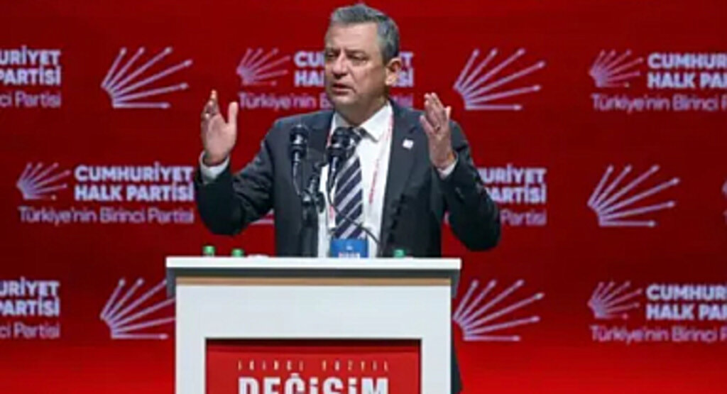 CHP olağanüstü kurultaya gidiyor