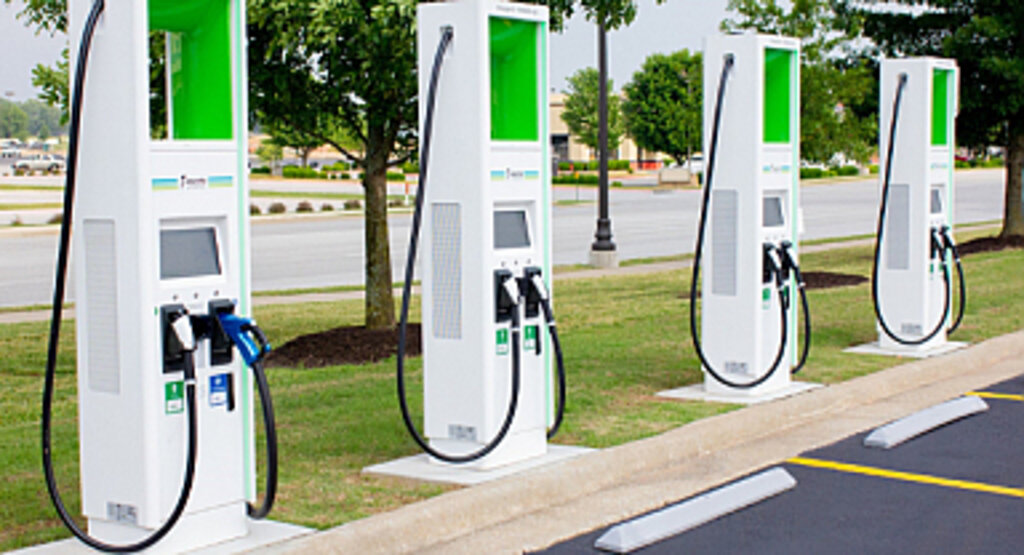 Elektrikli araç şarj altyapısı güçleniyor