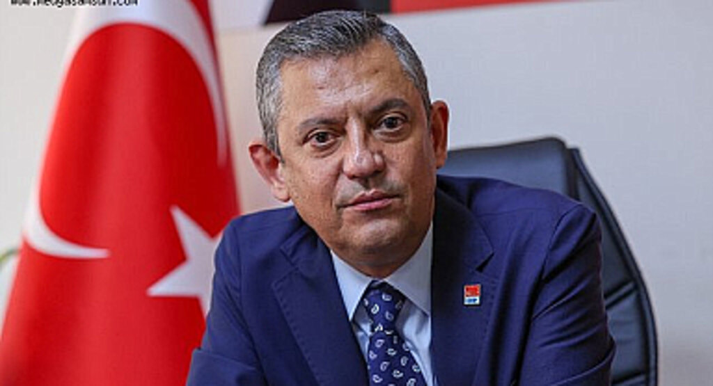 Fahrettin Altun: Özgür Özel’in Boykot Çağrılarının Arka Planını Biliyoruz