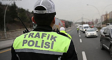 Samsun'da Bayram Tedbirleri: Halkın Huzur ve Trafik Güvenliği İçin 9 bin 140 Personel Görevlendirildi