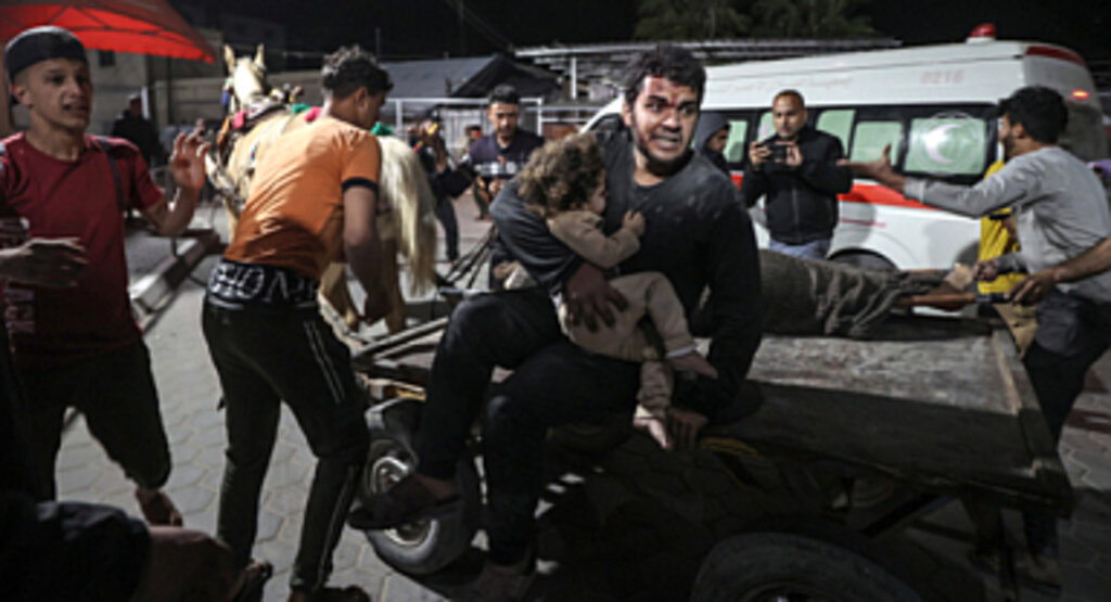 Soykırımcı İsrail Filistinlilere Bomba Yağdırdı