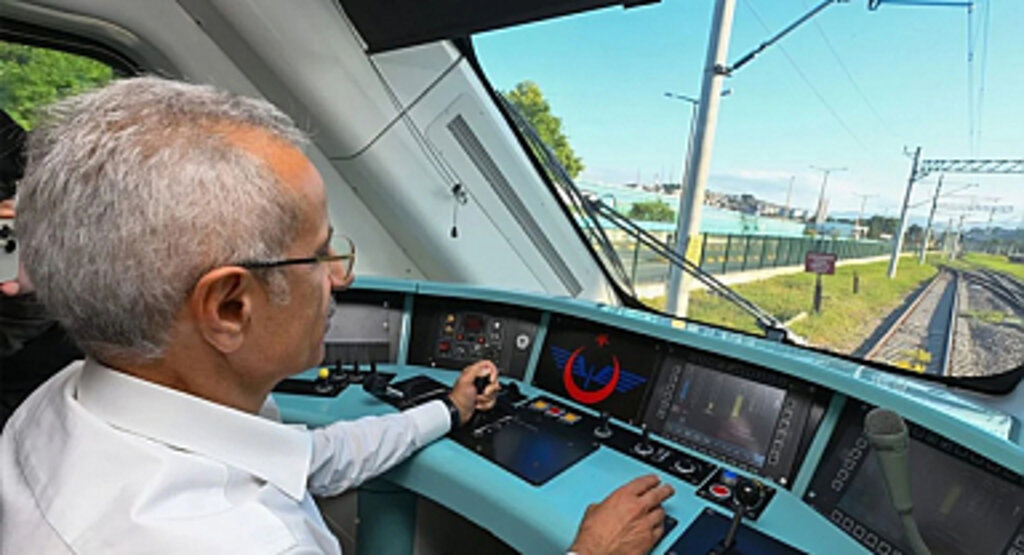 Tren Seyahatlerinde Ailelere yüzde 15, yeni evlilere yüzde 50 indirim