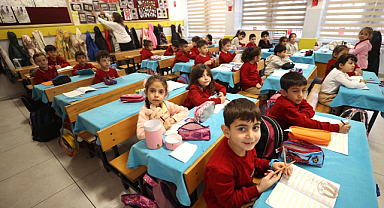 Ara tatil bitti ders zili bugün yeniden çaldı