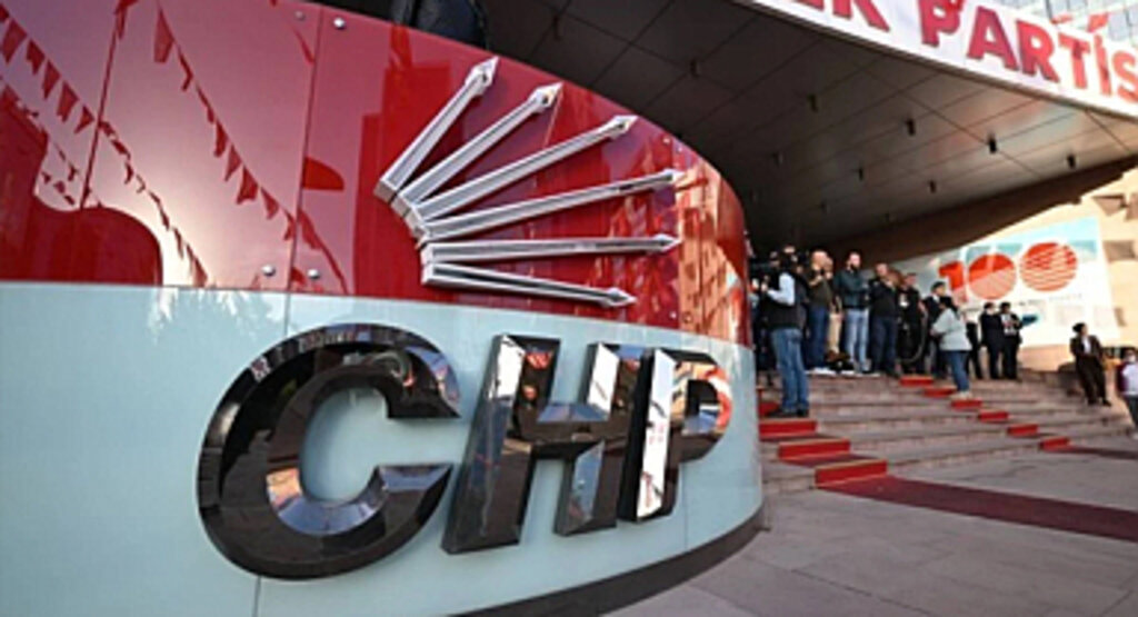 CHP'nin olağanüstü kurultayına iptal davası açıp Kılıçdaroğlu ve ekibinin göreve iadesini istedi