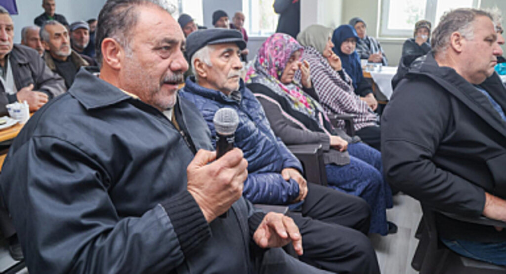 Mahalleli Sordu, Başkan Sandıkçı Cevapladı
