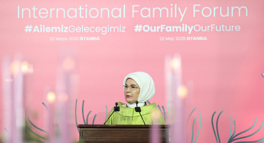 Emine Erdoğan: Aileye yönelik küresel tehditlere boyun eğmeyeceğiz