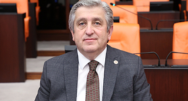 MURAT ÇAN: YAŞASIN 19 MAYIS, YAŞASIN CUMHURİYET