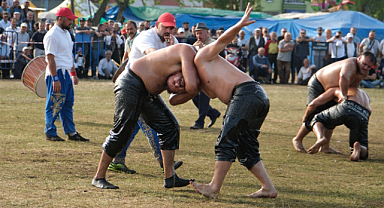 Sakarlı Hıdırellez Festivali'nde Başpehlivan Tanju Gemici Oldu