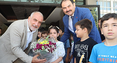 Başkan Sandıkçı Karne Heyecanına Ortak Oldu