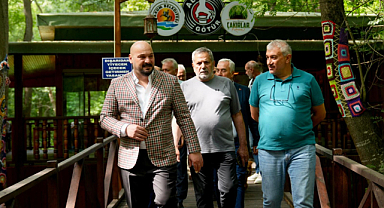 Ata Cafe’ye ziyaretçi akını