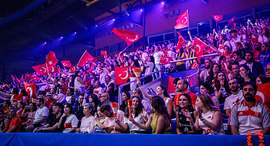 Filenin Sultanları, Sırbistan'a 3-0 Mağlup Oldu
