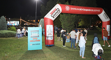 SAMSUN'DA AÇIK HAVA SİNEMA GECELERİ YOĞUN İLGİYLE DEVAM EDİYOR