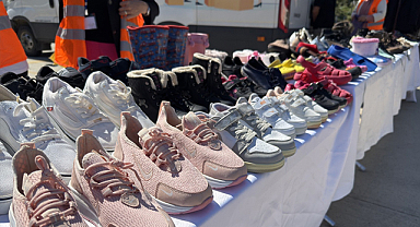 Atakum Belediyesi gezici mağazasından ihtiyaç sahibi ailelere destek