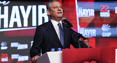 CHP’nin Tek Adaylı Kurultayında Özgür Özel Tekrar Genel Başkan Seçildi