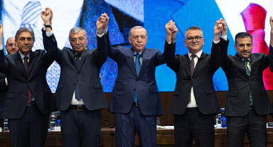 CHP ve YRP'den iki belediye başkanı Ak Parti'ye geçti