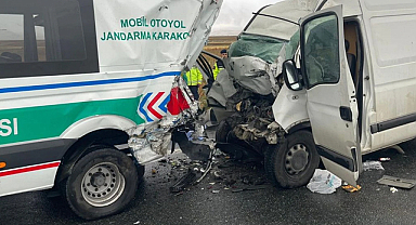 Jandarma aracına çarptı: 2 asker şehit