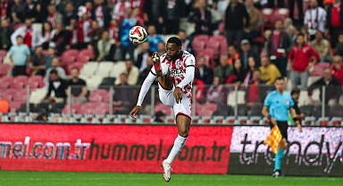 Samsunspor 3 puanı uzatmalarda kaptı