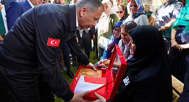 Şehit polisler dualarla son yolculuğuna uğurlandı