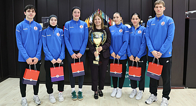 OMÜ’lü Şampiyonlar Başarılarını Rektör Aydın’la Paylaştı