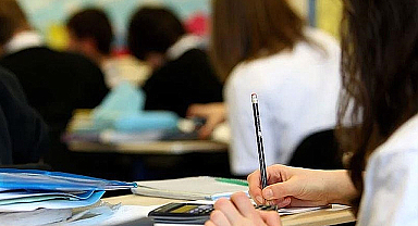 Üniversiteli Gençlere İlkadım’dan Eğitim Desteği