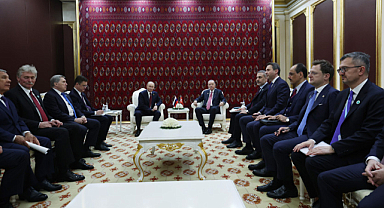 Cumhurbaşkanı Erdoğan, Rusya Devlet Başkanı Putin ile Aşkabat'ta görüştü