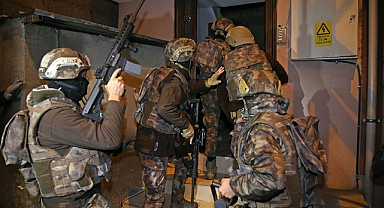 DEAŞ hücre evlerine operasyon: 127 gözaltı