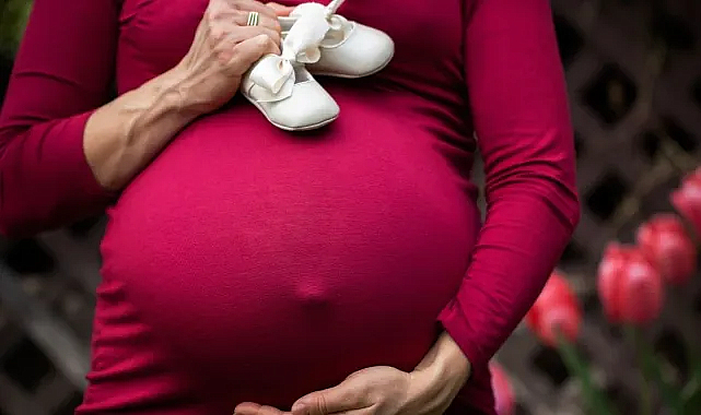 Doğum izni 24 haftaya çıkarılıyor
