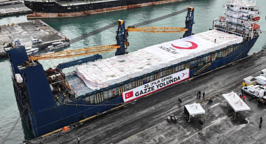 Türk Kızılayının 1400 ton insani yardım gemisi Gazze'ye yola çıktı