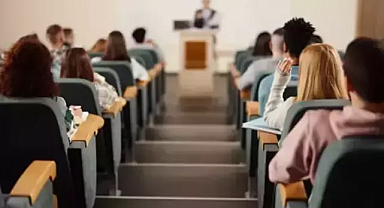 Üniversite Öğrencilerine Burs ve Krediler Ödenmeye Başladı