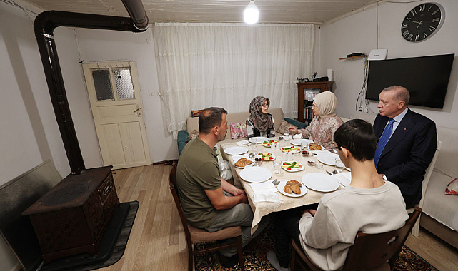 Cumhurbaşkanı Erdoğan Kayacık ailesinin iftar sofrasına konuk oldu