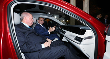 Cumhurbaşkanı Erdoğan, Mısır Cumhurbaşkanı Sisi'ye Togg hediye etti