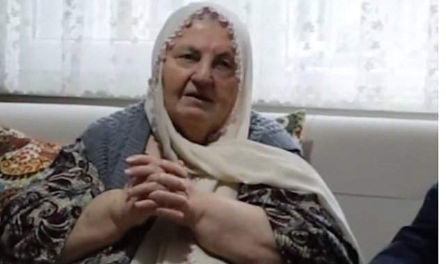 Sabahat teyzenin bereleri Mehmetçiğe teslim edildi