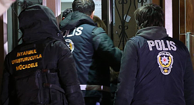 Sosyal medya üzerinden sipariş alıp kurye ile dağıtan 305 zehir taciri yakalandı