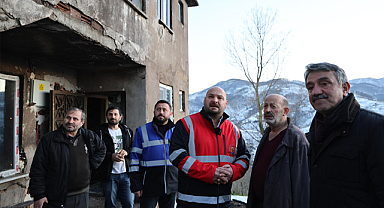 Atakum Belediyesi’nden evi yanan aileye yardım eli