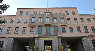 Katar’da Askeri Helikopter Kazası: 3 şehit var