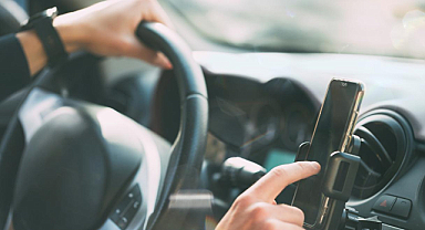 Telefon tutucu ve koku yasaklandı iddialarına yalanlama