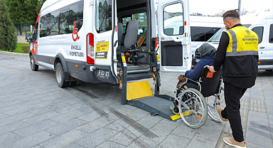 BÜYÜKŞEHİR ENGELSİZ TURİZM ARAÇLARINI HİZMETE SUNDU