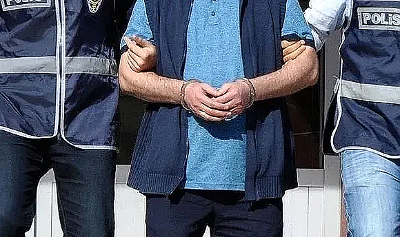 FETÖ Tıp Yapılanmasına 12 İlde Operasyon