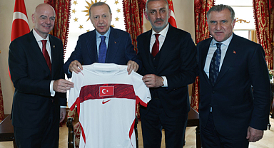 FIFA Başkanı Infantino'dan Cumhurbaşkanı Erdoğan'a Dünya Kupası