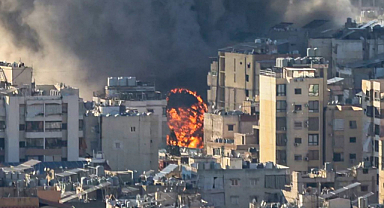 İsrail, Lübnan'da katliama başladı: Yüzlerce sivil hedefe saldırdı